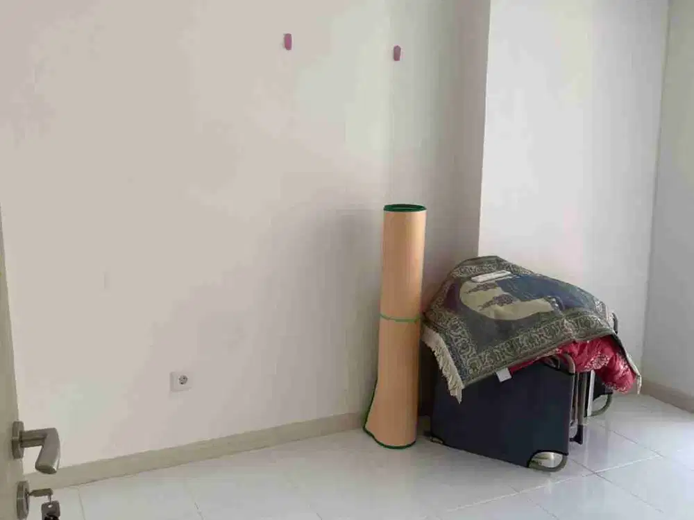 2br kosongan + 1 AC Tokyo Pik2 ukuran 36