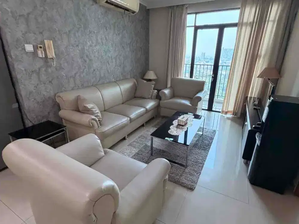Spesialis Apartement hamptons park 2 bed 97 m2 good unit