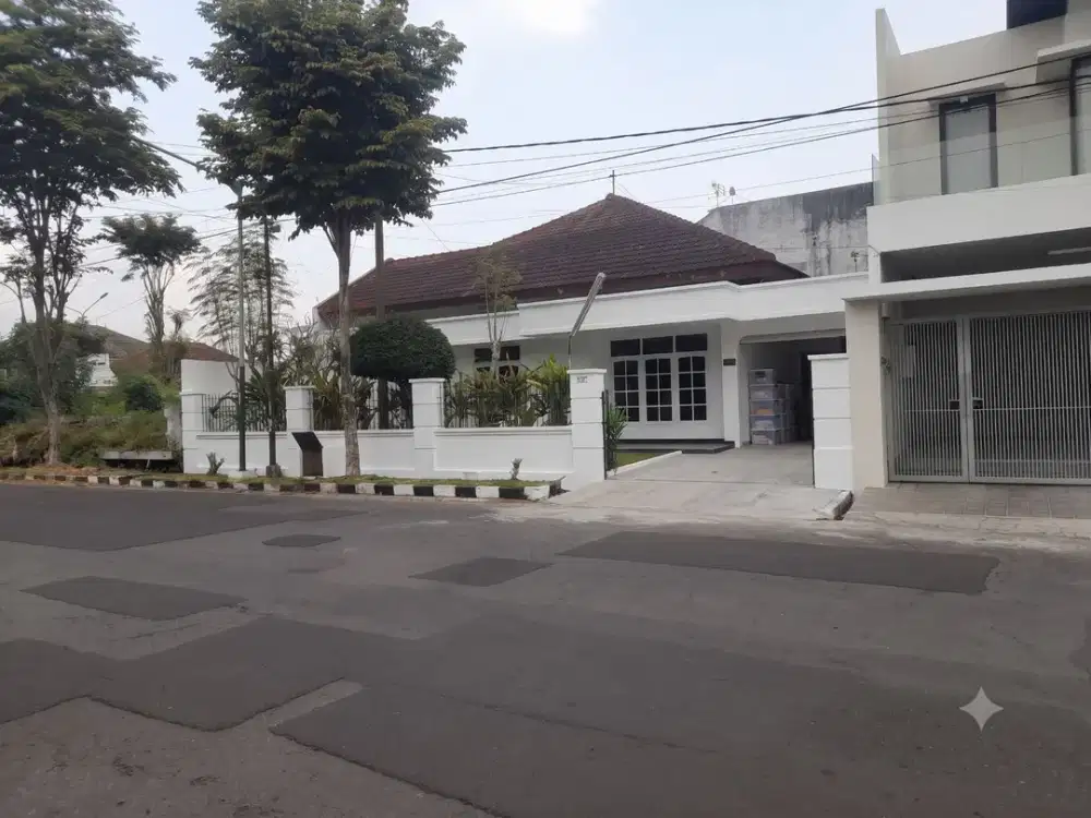 Rumah Hunian Luas & Strategis di Pusat Kota Jember