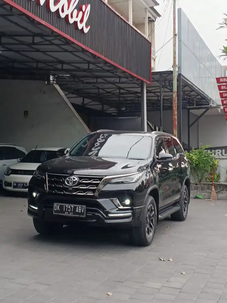 FORTUNER VRZ GR SPORT AT 2.8 CC ASLI BALI SEPERTI BARU