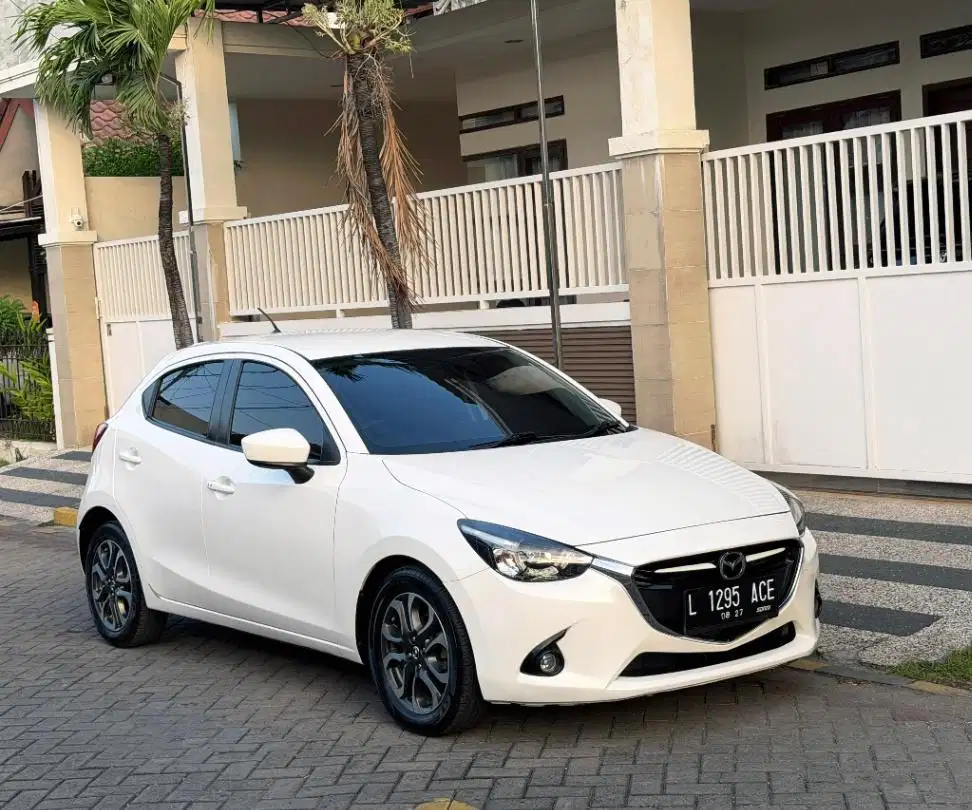 Mazda 2 Skyactiv AT 2015 km 50 rb cash/kredit