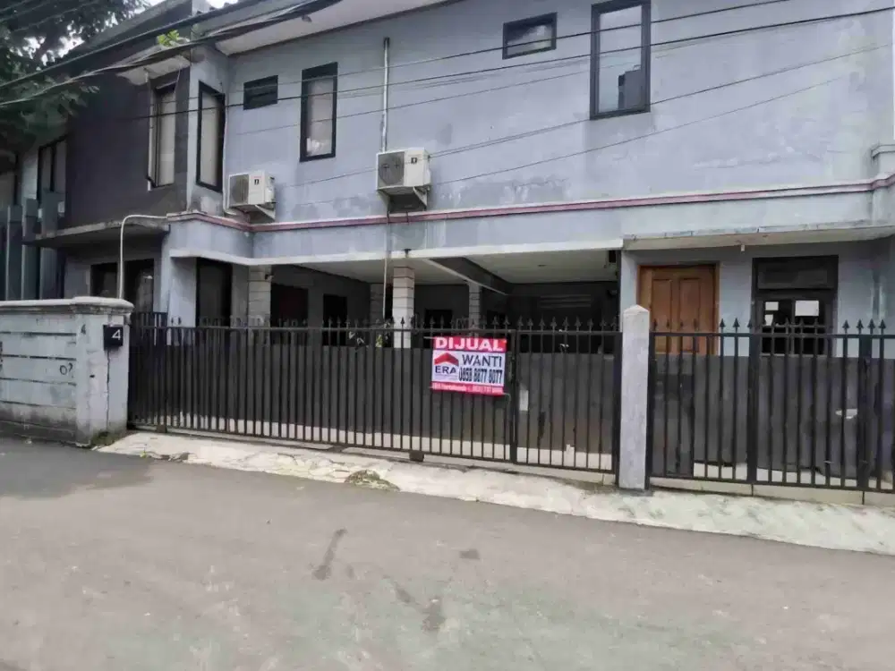 Jual Rumah banyak kamar dekat MRT di cilandak jakarta selatan