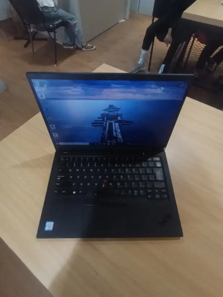 LENOVO X1 CARBON