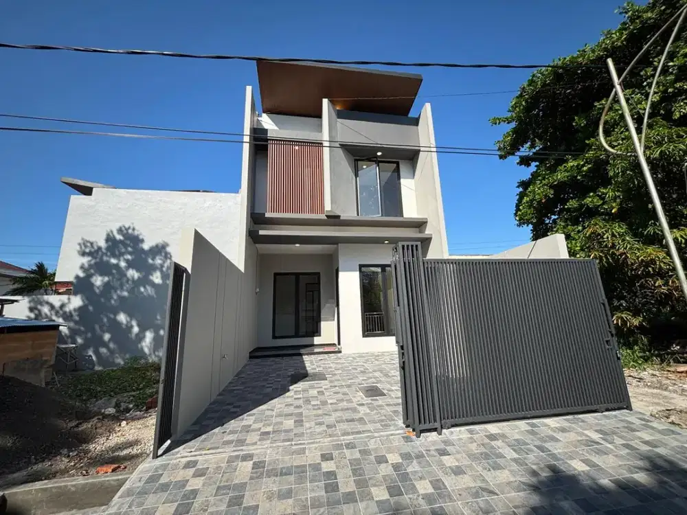 Rumah Baru Mewah Kawasan Premium Manyar di Surabaya Timur