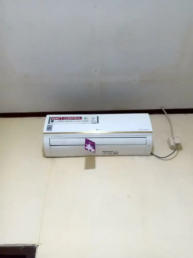 AC  merek LG 1/2 pk