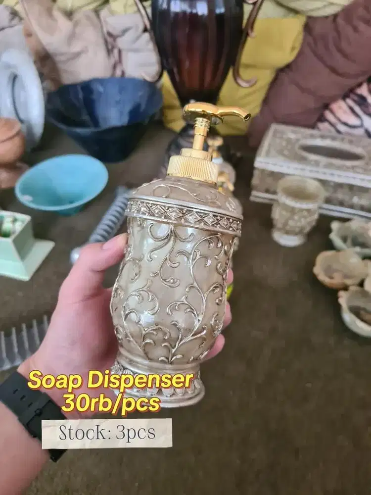 HAND SOAP DISPENSER