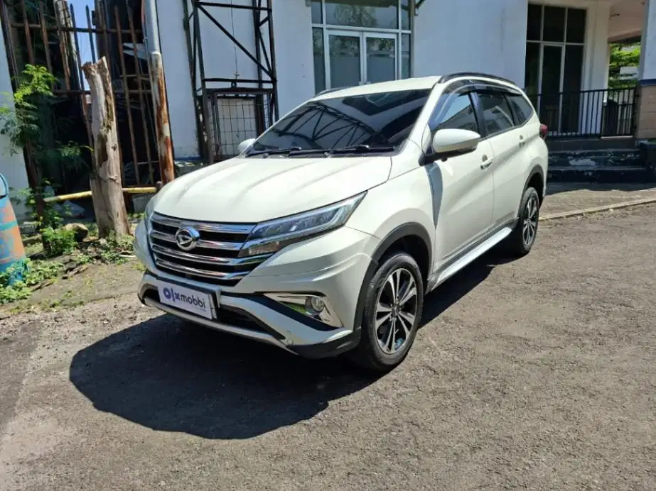 Pajak Panjang - Daihatsu Terios 1.5 R Deluxe Bensin AT 2018 Putih