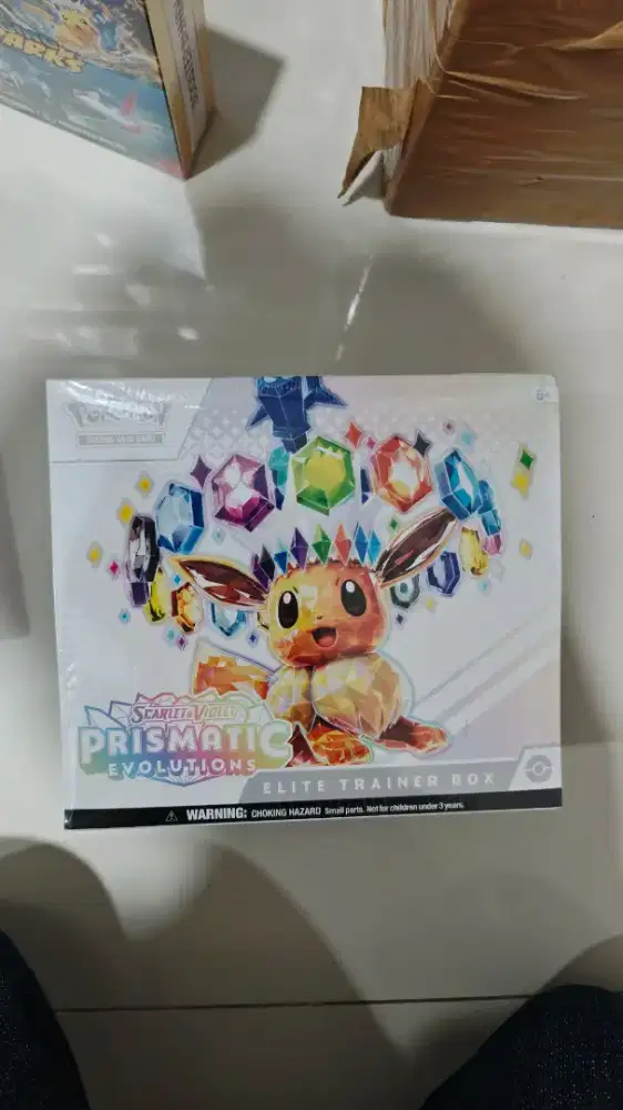 Kartu Pokemon Prismatic Evolution Elite Training Box