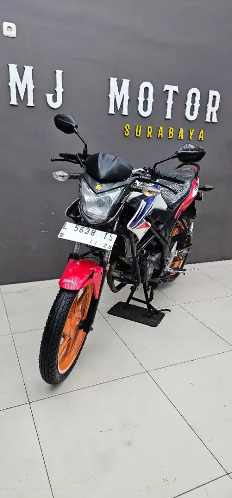 Honda CB150R tahun 2014