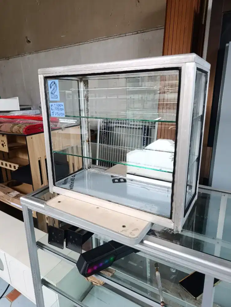Jual Etalase roko second, lok pamulang barat, Tangerang selatan