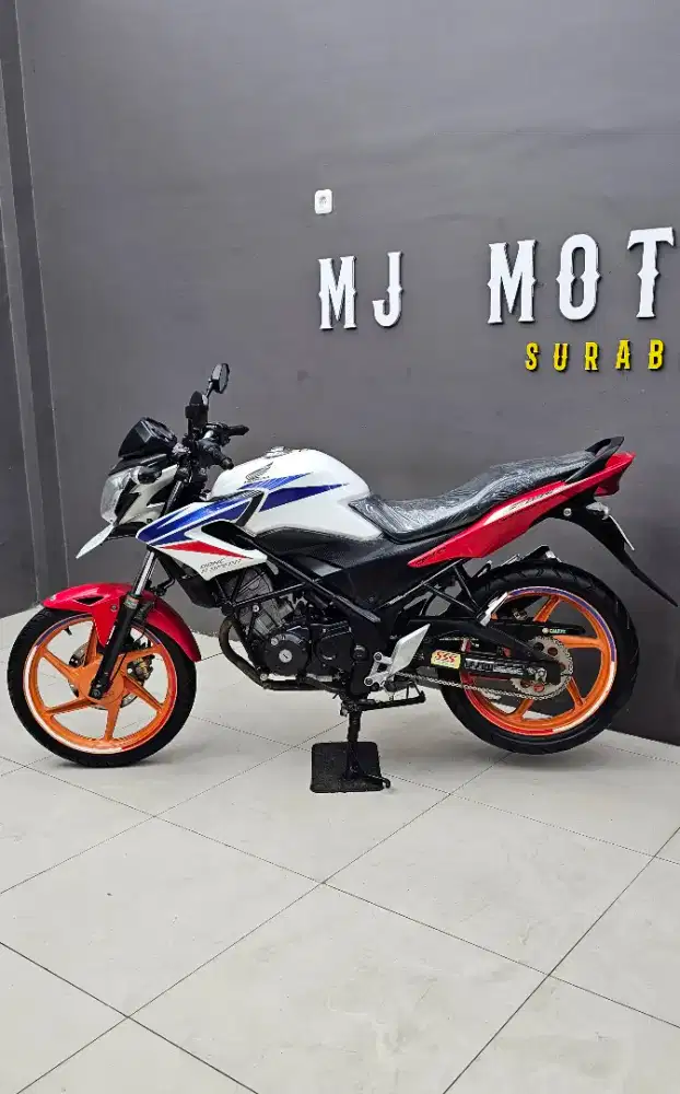 Honda CB150R tahun 2014