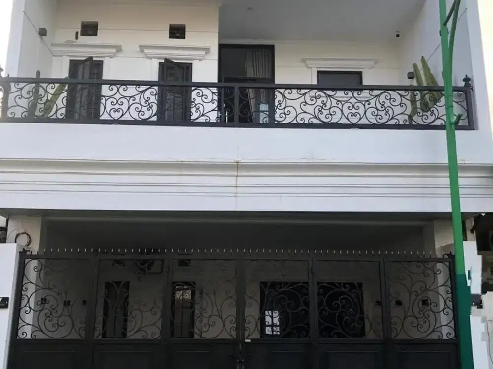 Dijual Rumah Baru Premium Full Furnish di Araya Malang