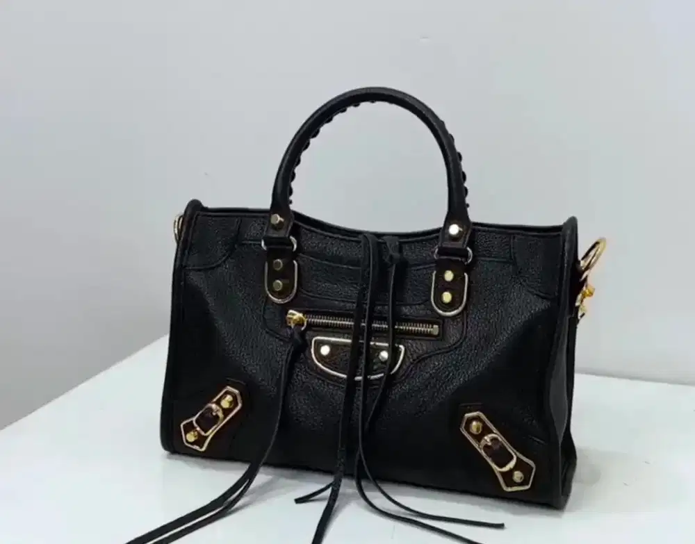 Tas Preloved Balenciaga Neo Classic City