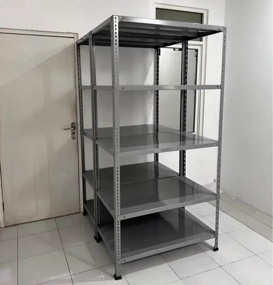 Rak besi siku lubang