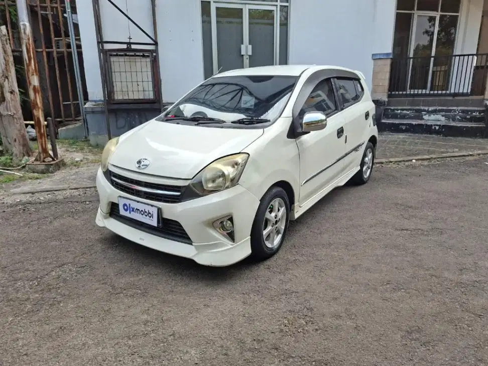 Pajak Panjang - Toyota Agya 1.0 TRD Sportivo Bensin MT 2014 Putih