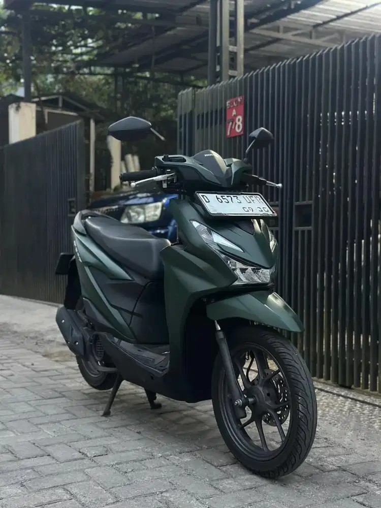 Honda New Beat Deluxe CBS ISS 2025 LOW KM