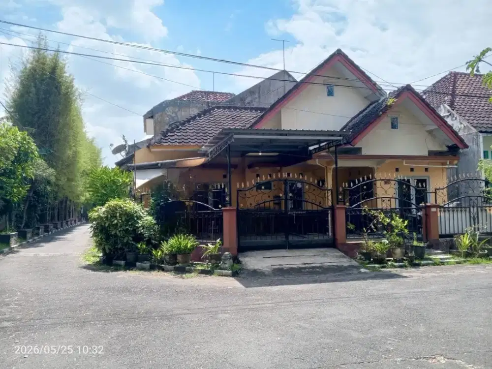 Dijual Rumah Hook Siap Huni Dekat Pusat Kota di Sulfat Malang
