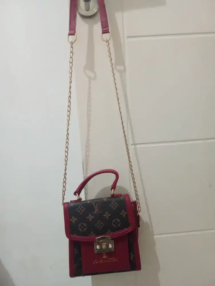 Preloved sling bag wanita Lv