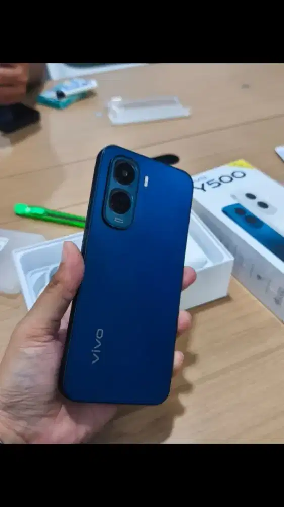 NEW VIVO Y500 GARANSI 1 TAHUN