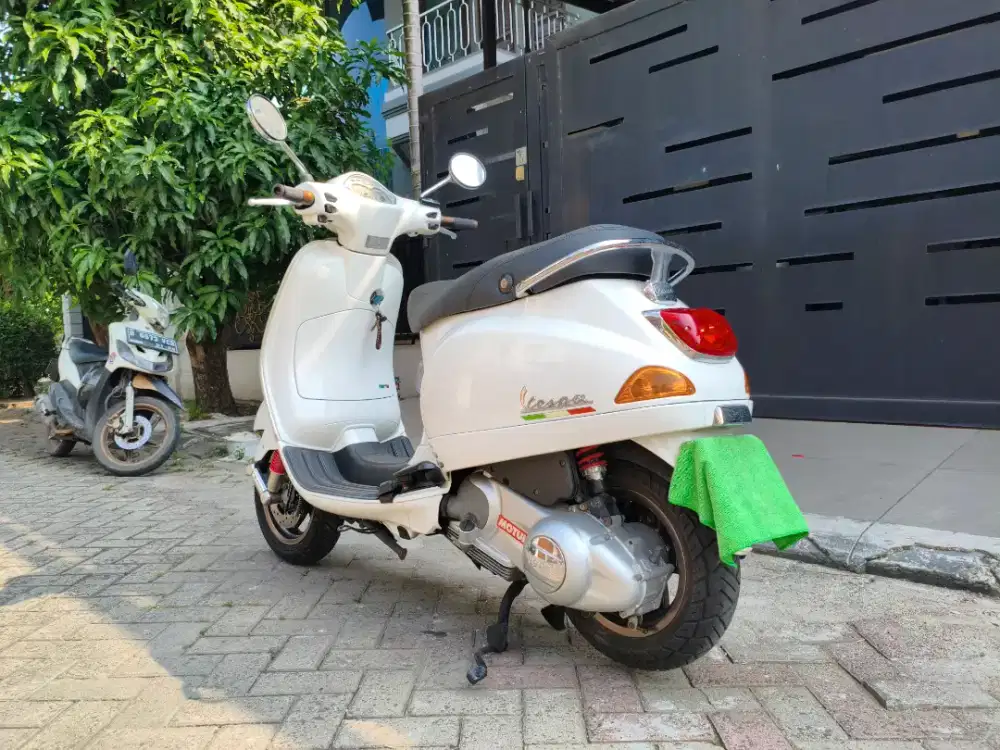 Piaggio Vespa LX150 Ie 2012 antik collector item
