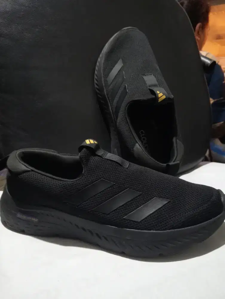 Jual Bu sepatu Adidas.