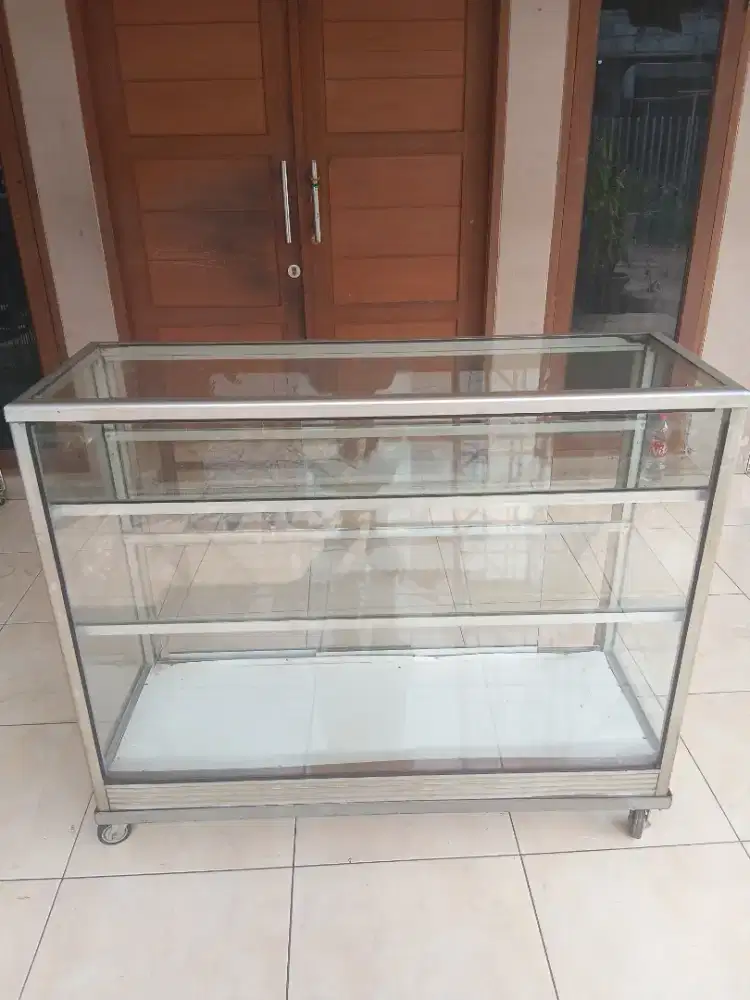 Jual Etalase Siap Pakai