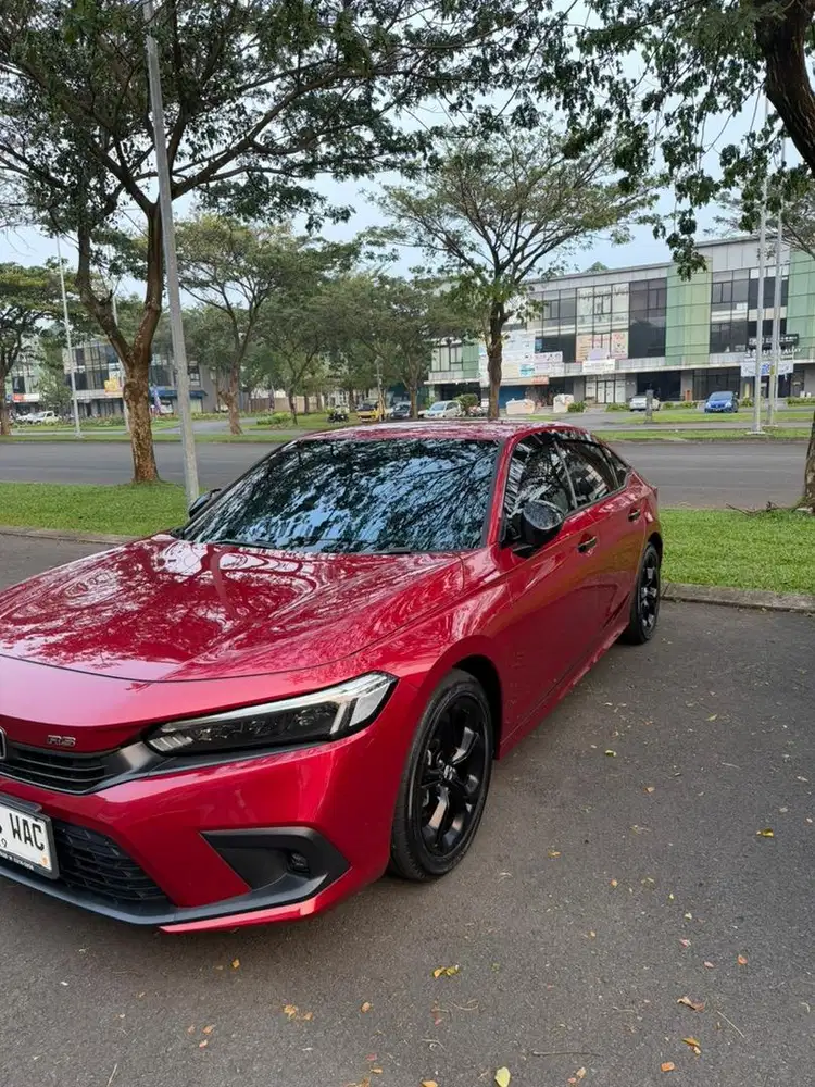 CIVIC SEDAN RS LOW KM