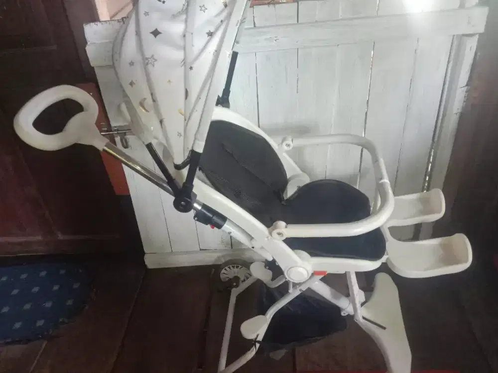stroller bayi dua arah 3 posisi