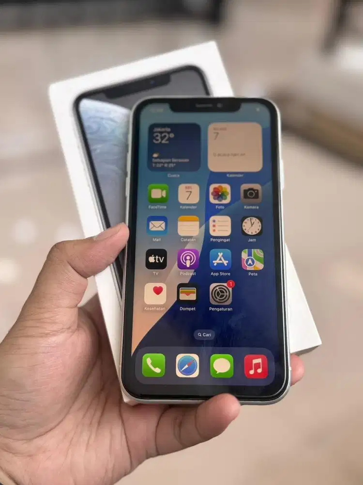 iPhone XR 64gb White Resmi Fullset