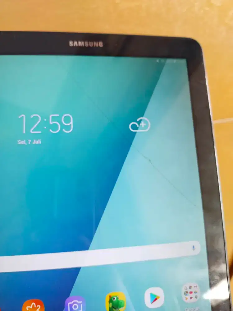 Samsung tab A6 10.1 inch 3/16 jaringan 4G mines retak 1 helai