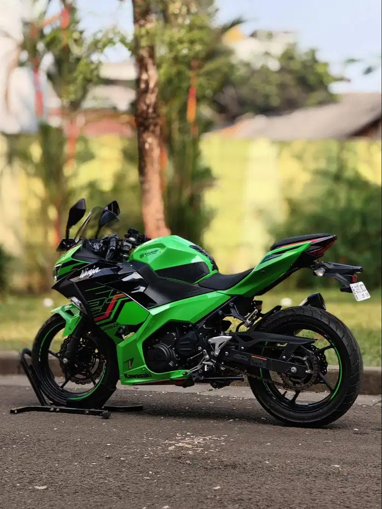 KAWASAKI NEW NINJA 250 FI ABS KEYLESS KRT 2023 KM 4K PAJAK ON SUPERB