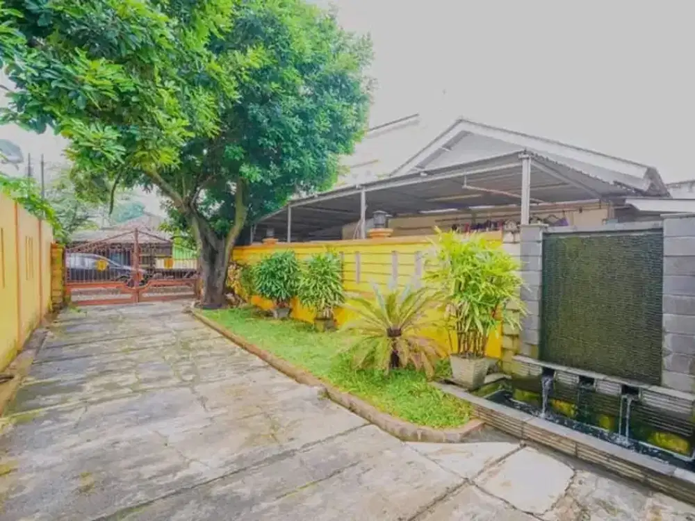 Rumah startegis dan besar di Harjamukti Cimanggis Depok