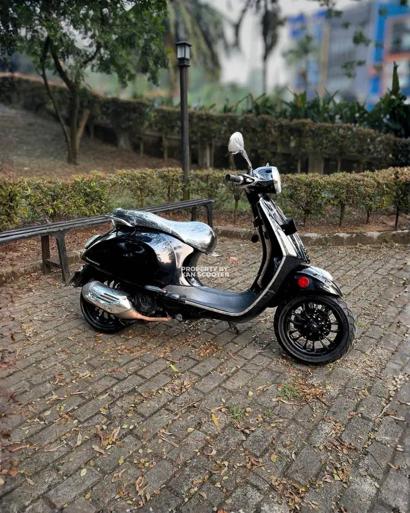 JUAL MURAH VESPA PRIMAVERA 150 3V 2014 MULUS
