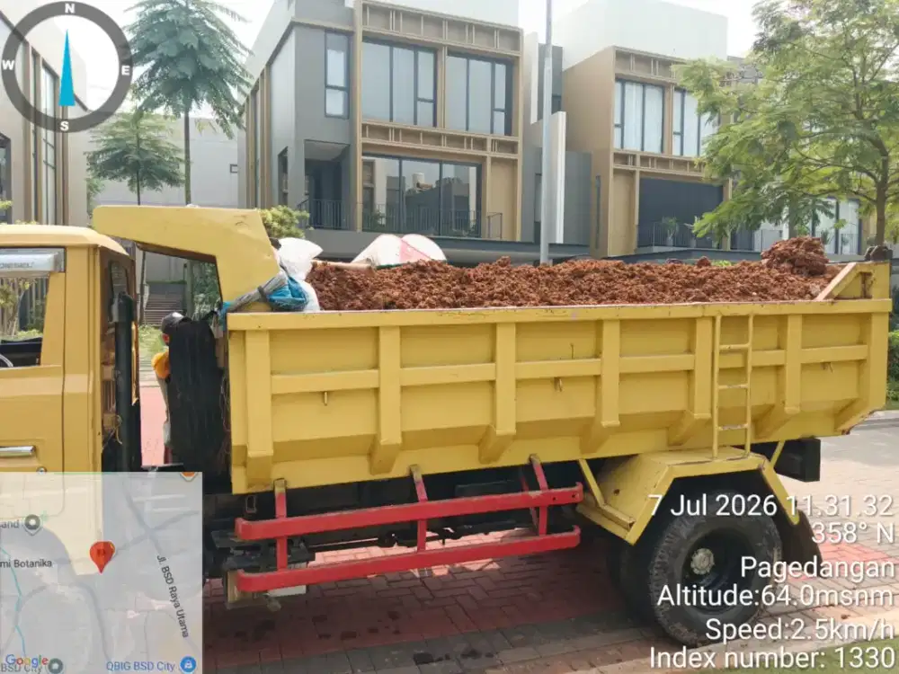 Jasa buang puing dan angkutan sampah