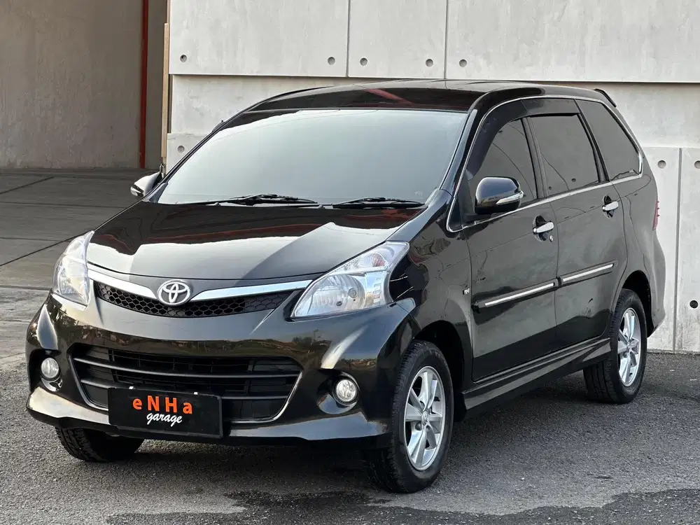 Dp 11 JT.. Toyota AVANZA VELOZ 1.5 A/T 2015.. eNHa garage Semarang..