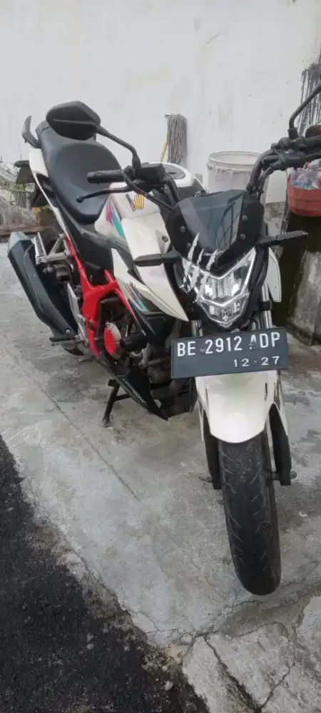 Honda CB 150R tahun 2019 lengkap
