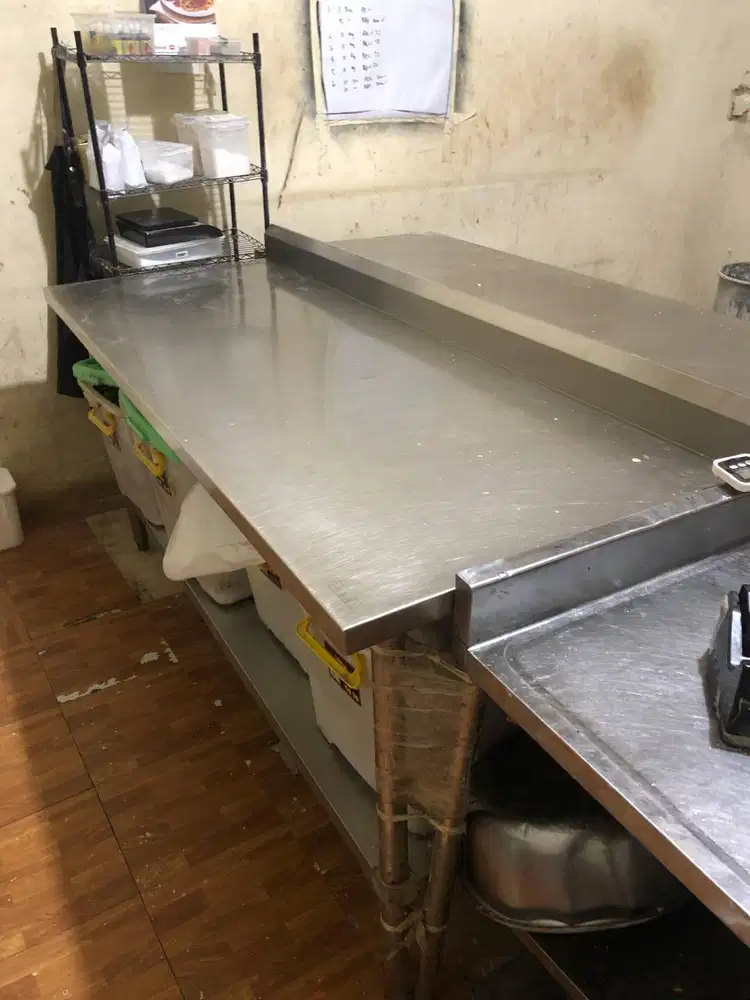 Meja Stainless Steel Food Grade Bekas | Meja Produksi Bakery & Pastry