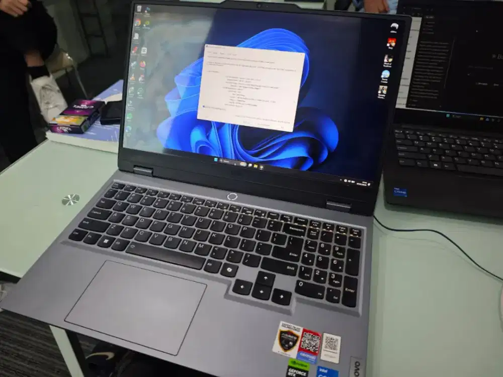 Laptop Lenovo LOQ 15 I5-3450HD RTX 4050