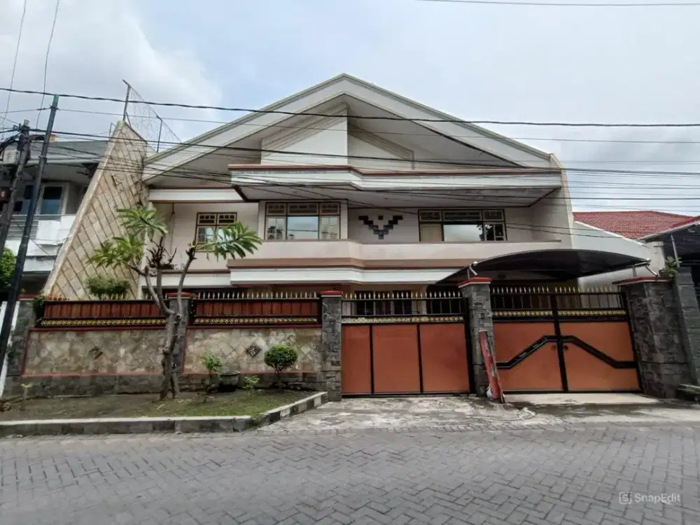 Rumah 2 Lantai Commercial Area di Darmo Permai Selatan Lokasi Strategis
