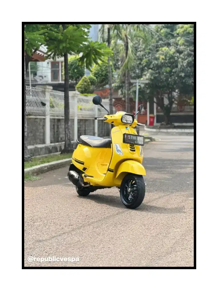 JUAL CEPAT PAGGIO VESPA S 125 IGET LED THN 2021 PERFECT CONDITION