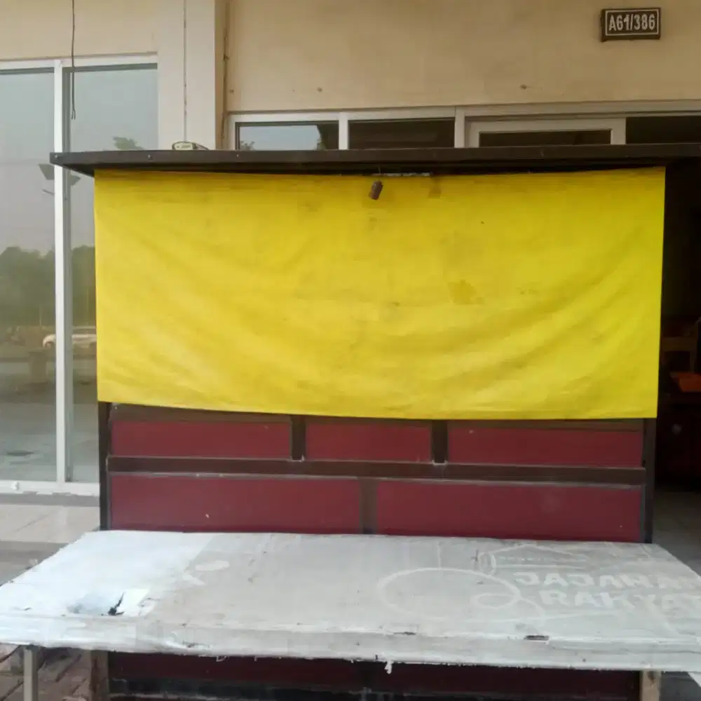 Dijual gerobak satu set perlengkapan warung