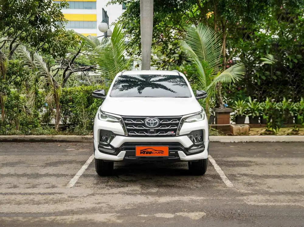 Toyota Fortuner Gar 2.8 AT 2022 Putih
