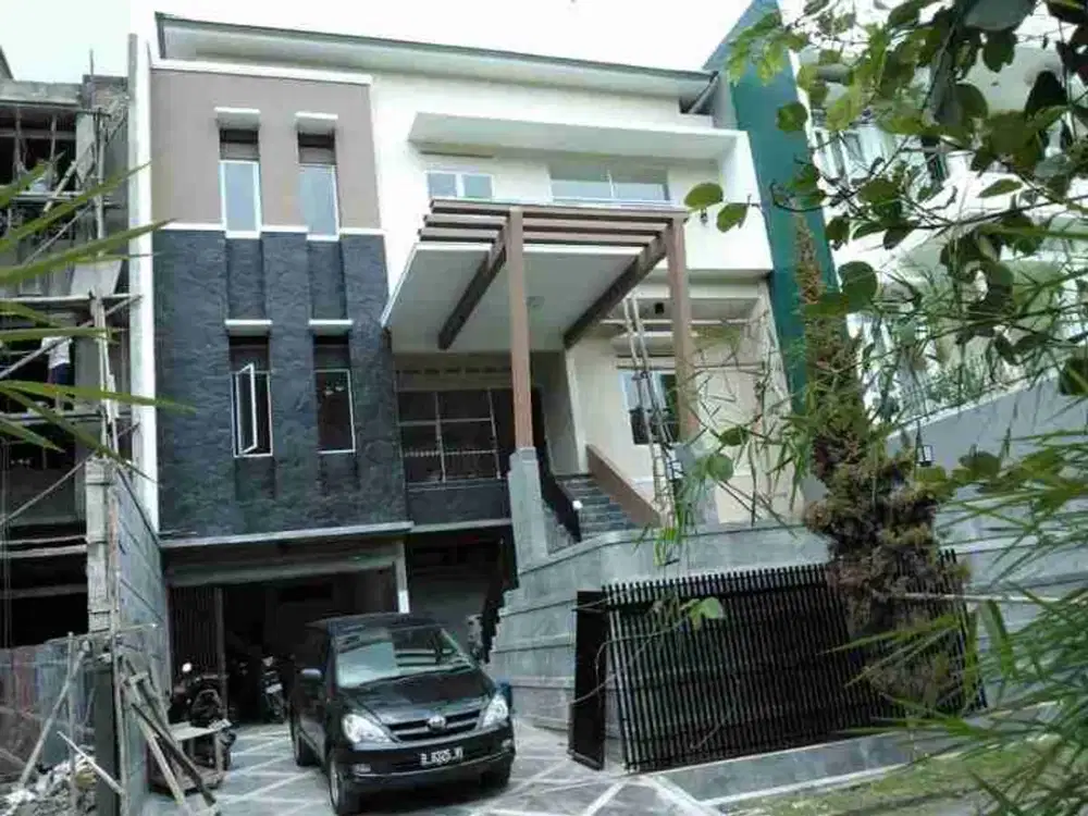 rumah mewah di setraduta pasteur kota bandung