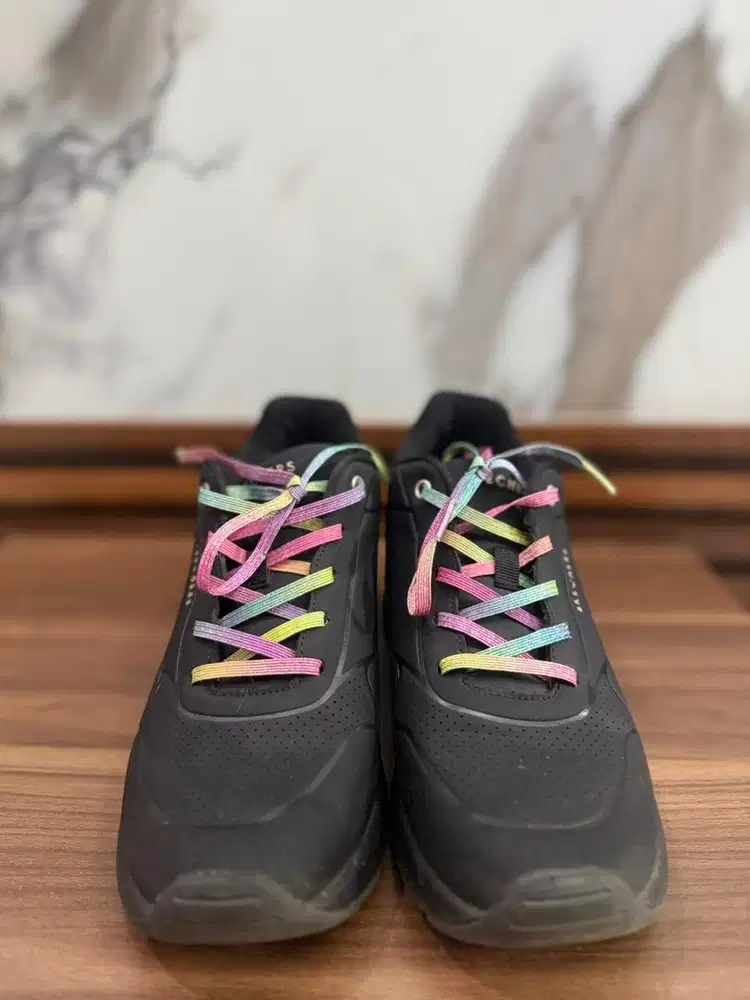 Sepatu Skechers Original