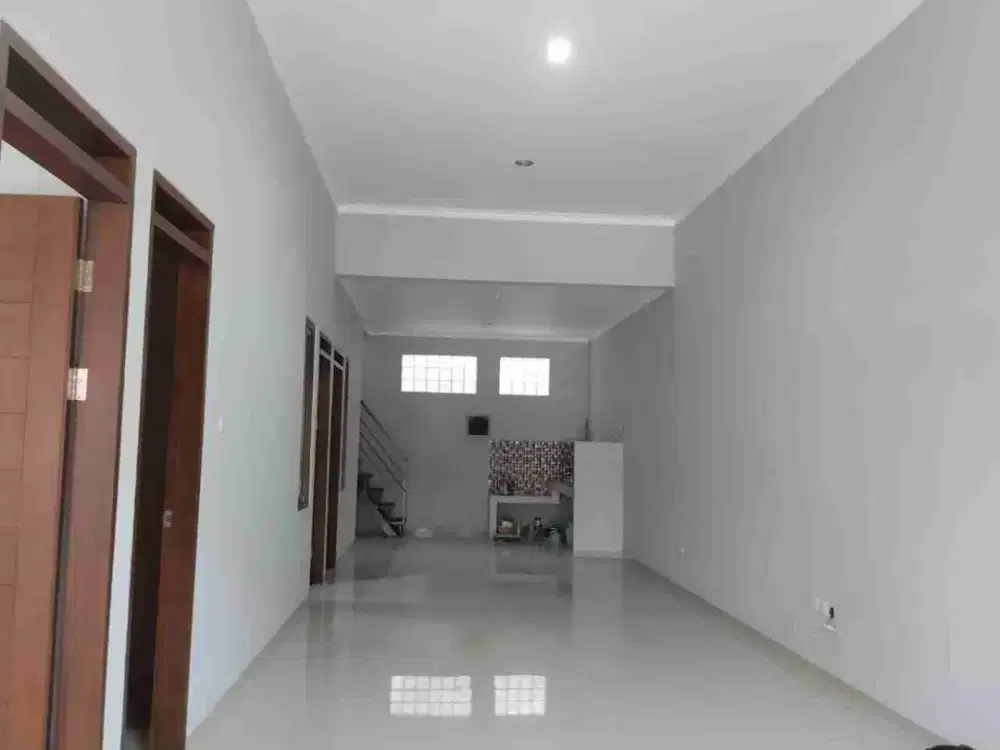 dijual rumah di taman Kopo indah 2 siap huni