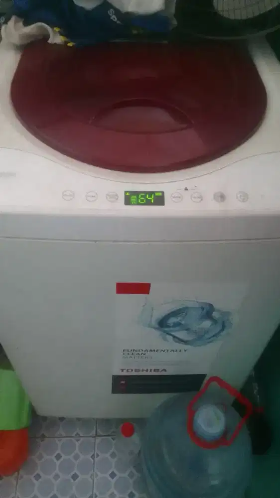 Mesin cuci Polytron nyala tapi mesin gak muter.