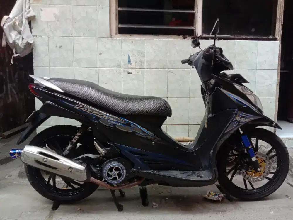 Suzuki Hayate 2011
