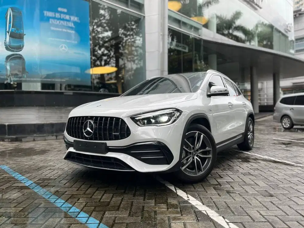 Mercedes-AMG GLA 35 (2023)
