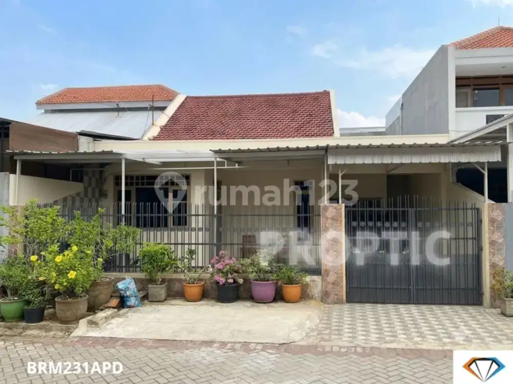 Rumah Tenggilis Surabaya - Brm231apd