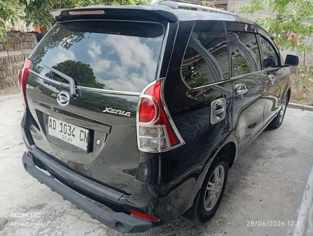 Daihatsu Xenia 2012 Bensin
